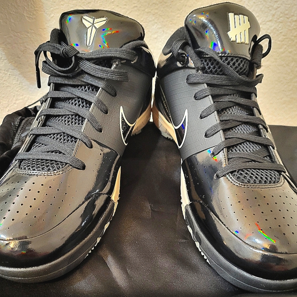 Kobe undefeated 4 Protro "Black Mamba"